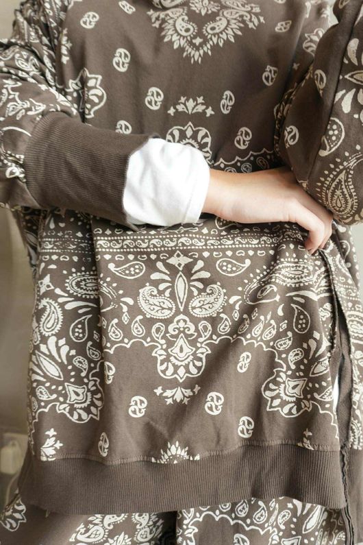 Bandana B Chill Sweatshirt Chocolate